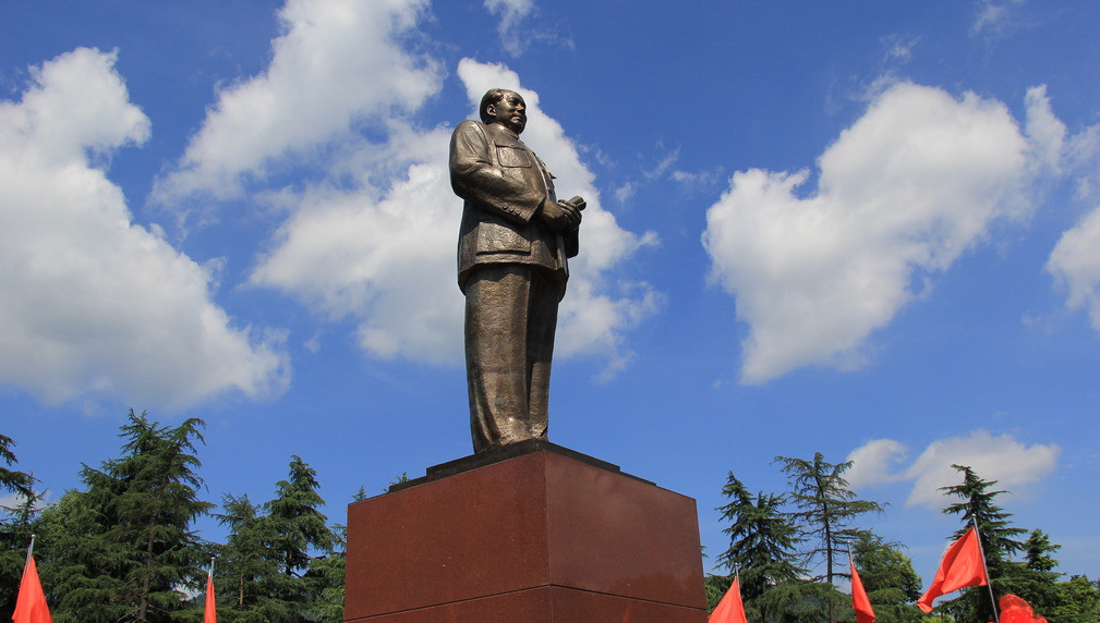 奧吉娜朝圣之旅——到太陽(yáng)升起的地方尋找民族強(qiáng)盛之魂暨紀(jì)念主席誕辰121周年活動(dòng)圓滿成功